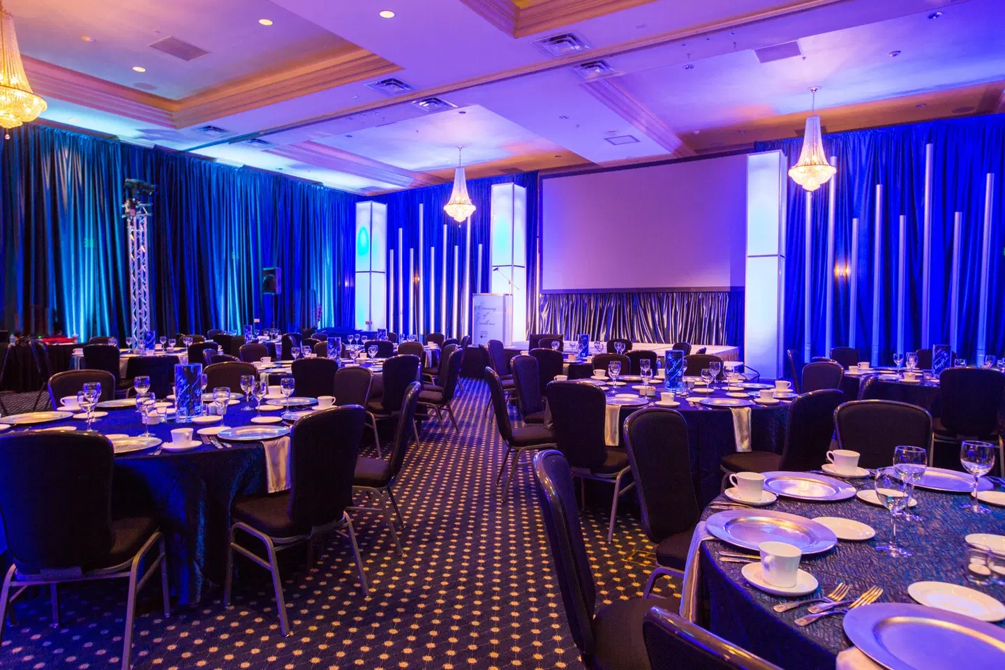 Crowne Plaza Portland-Downtown Conv Ctr by IHG Restaurant