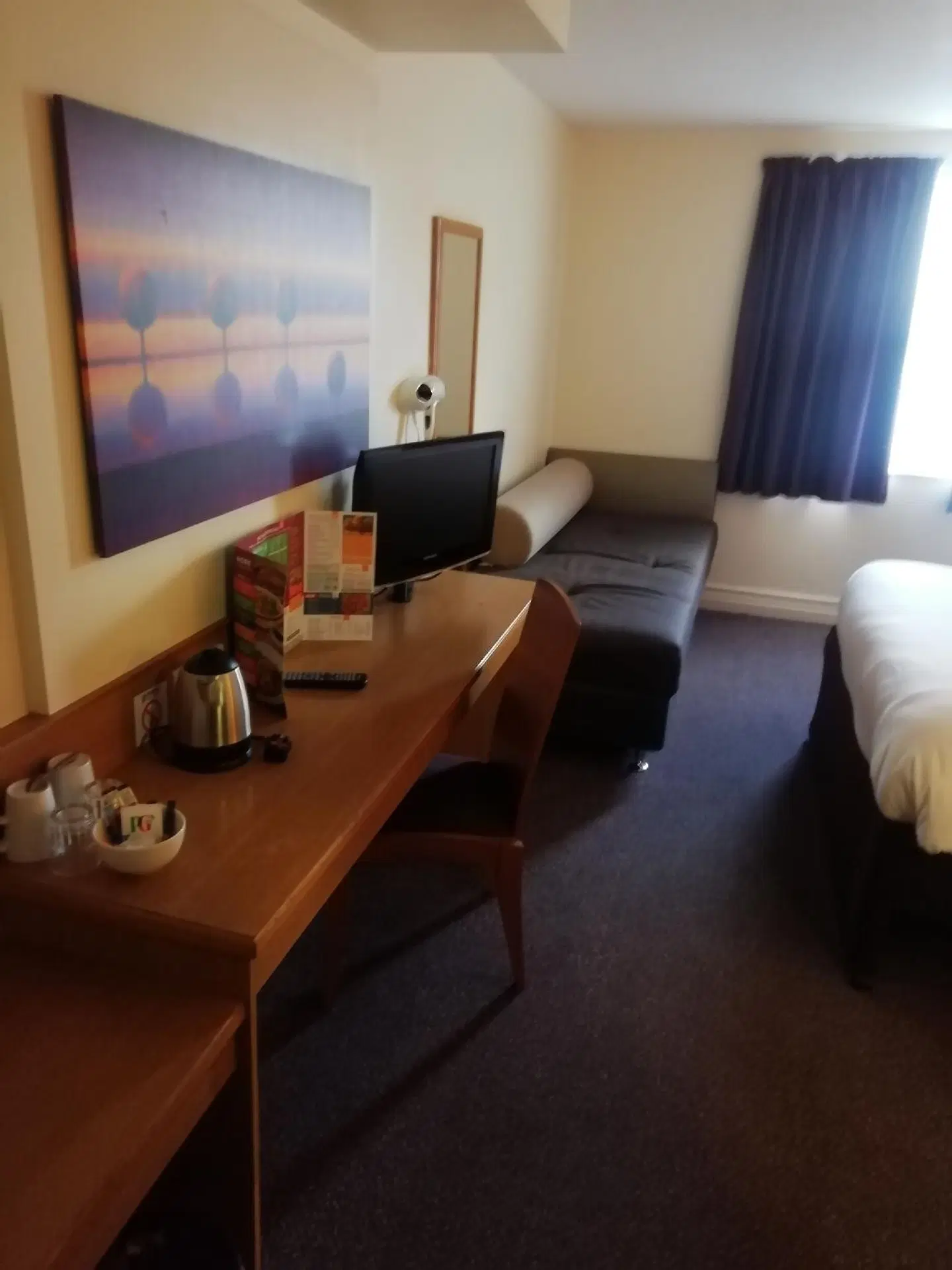 Purple Roomz ROOM_EXAMPLE