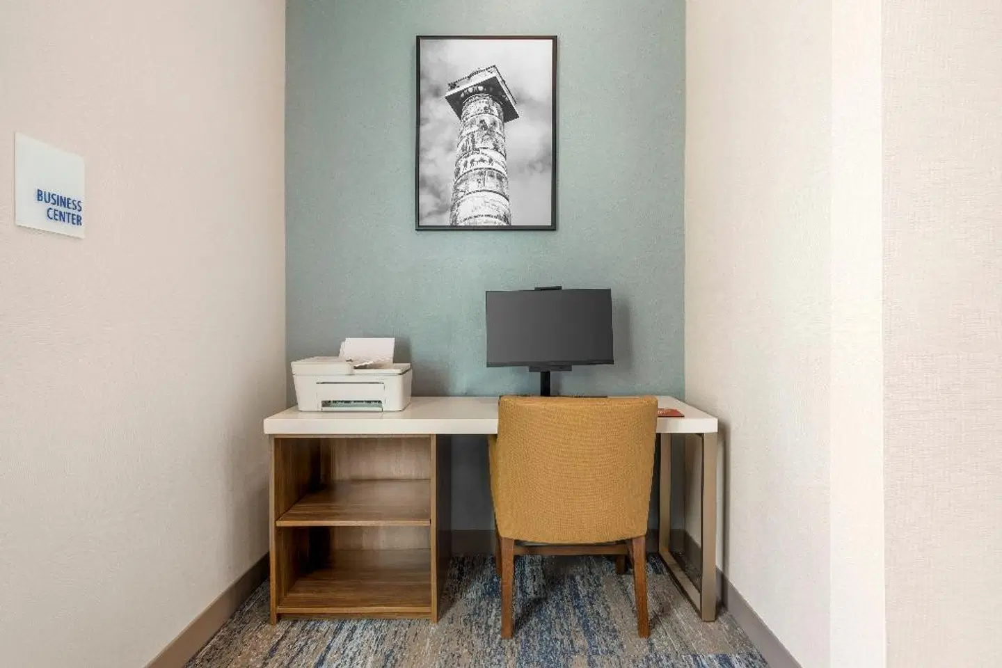 Holiday Inn Express & Suites Astoria by IHG ROOM_EXAMPLE