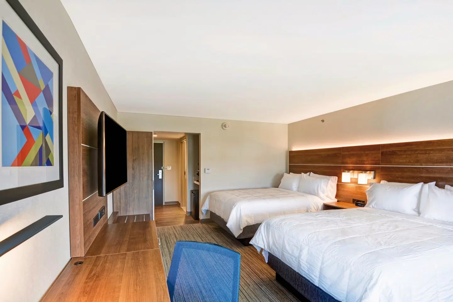 Holiday Inn Express & Suites Boston - Cambridge ROOM_EXAMPLE