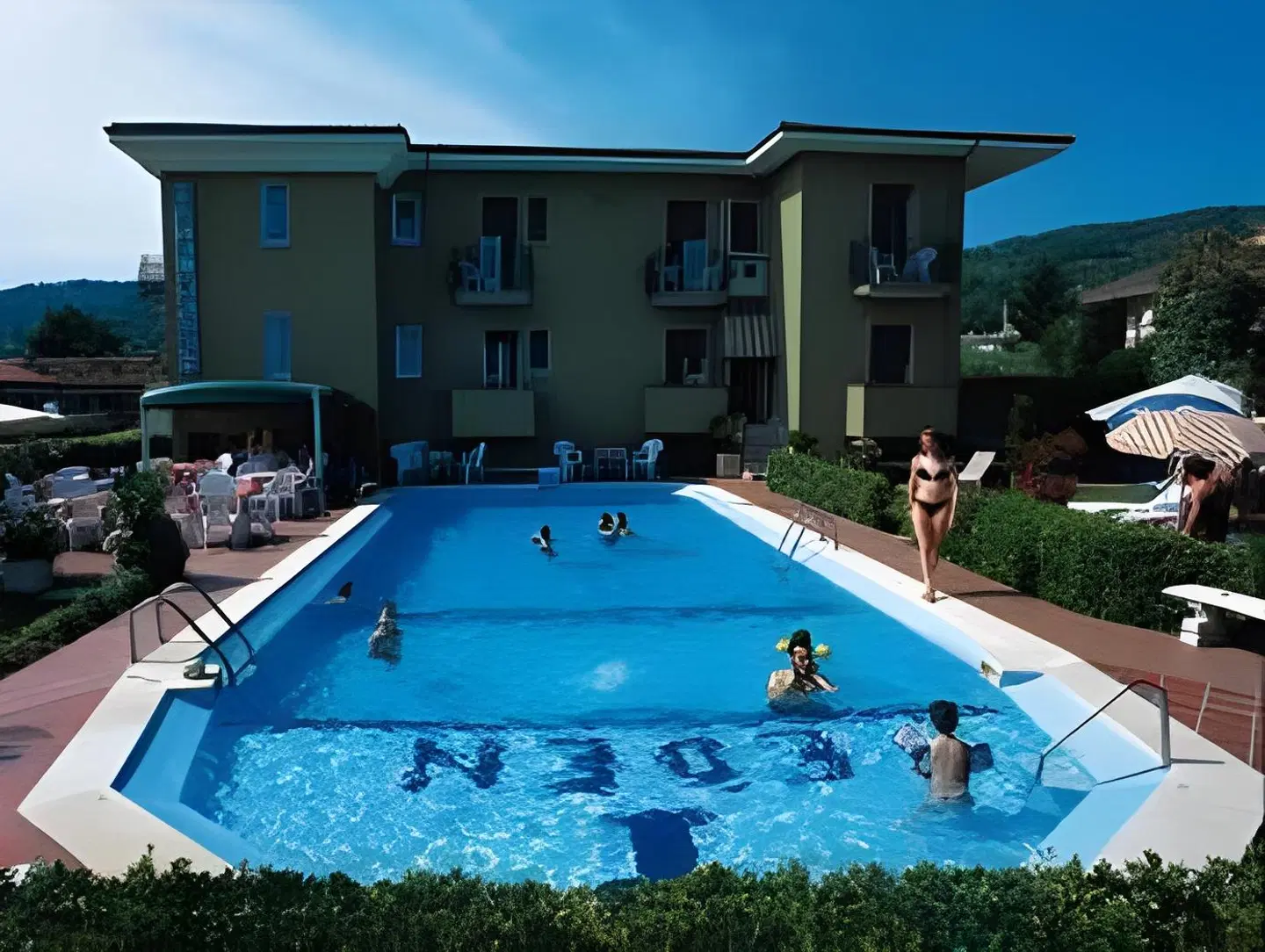 Eden Garda OUTDOOR_POOL