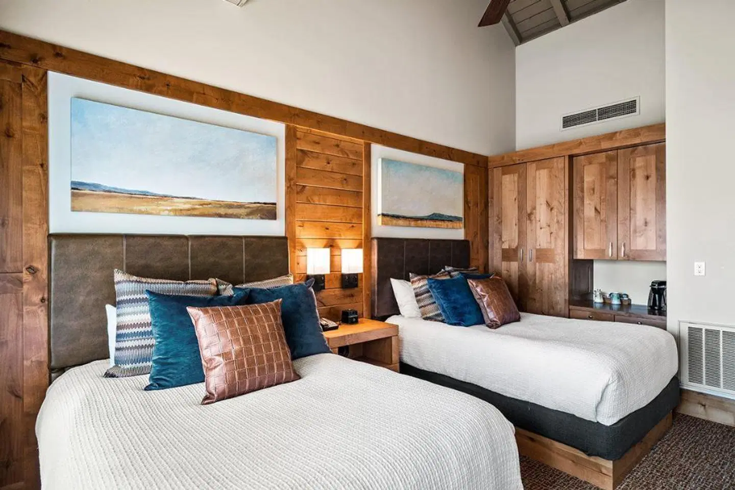 Sunriver Resort ROOM_EXAMPLE