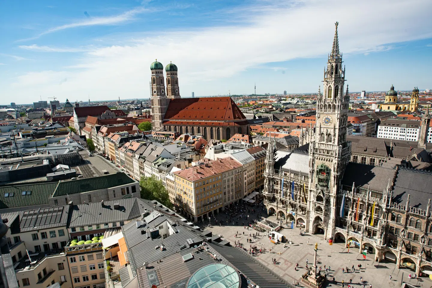 Holiday Inn - the niu, FURY ASCHHEIM MESSE by IHG Terrasse