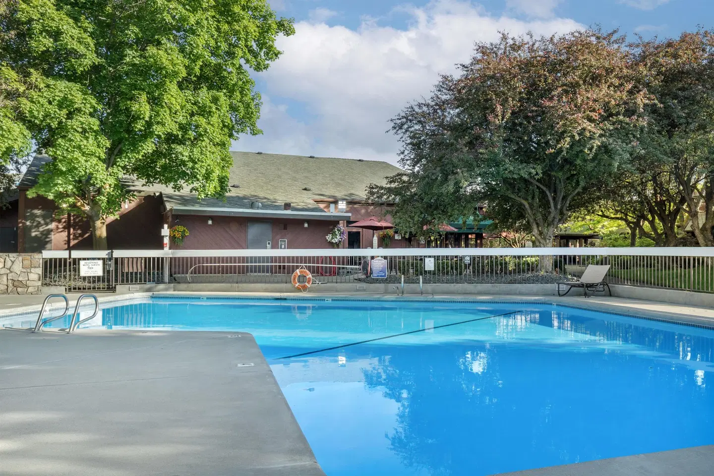 Best Western Sunridge Inn & Conference Center OUTDOOR_POOL