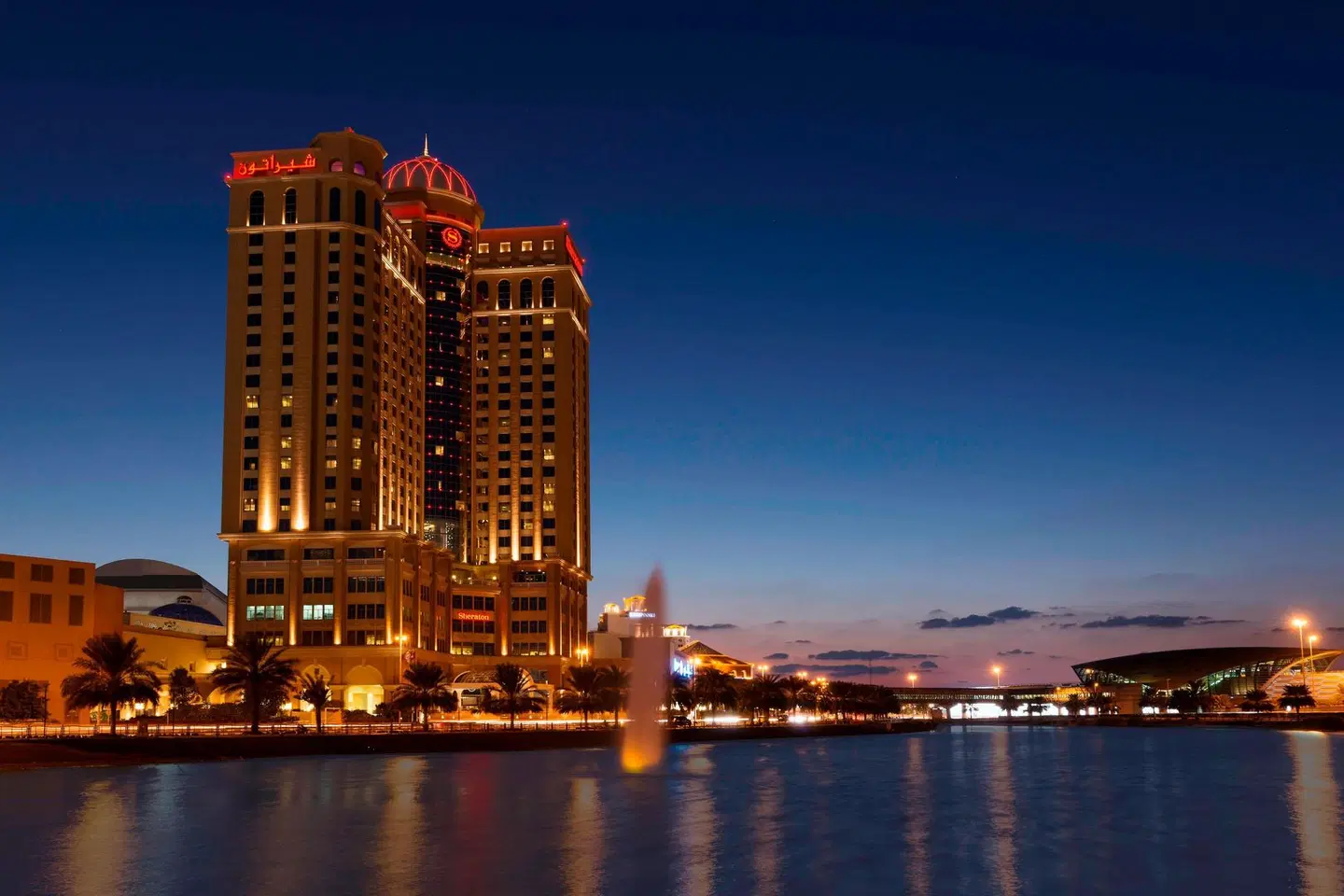 Sheraton Dubai Mall of the Emirates EXTERIOR