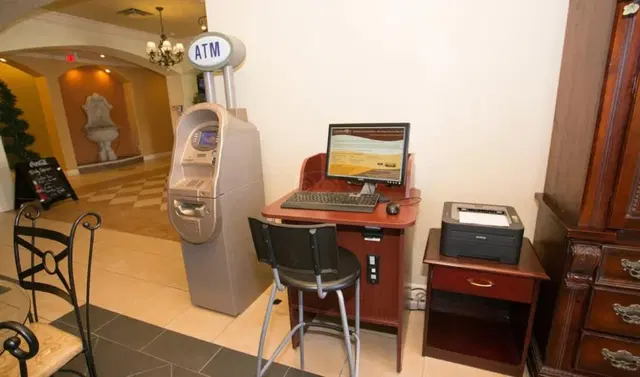 Days Inn by Wyndham Niagara Falls Centre St. By the Falls SPORTS_AND_LEISURE