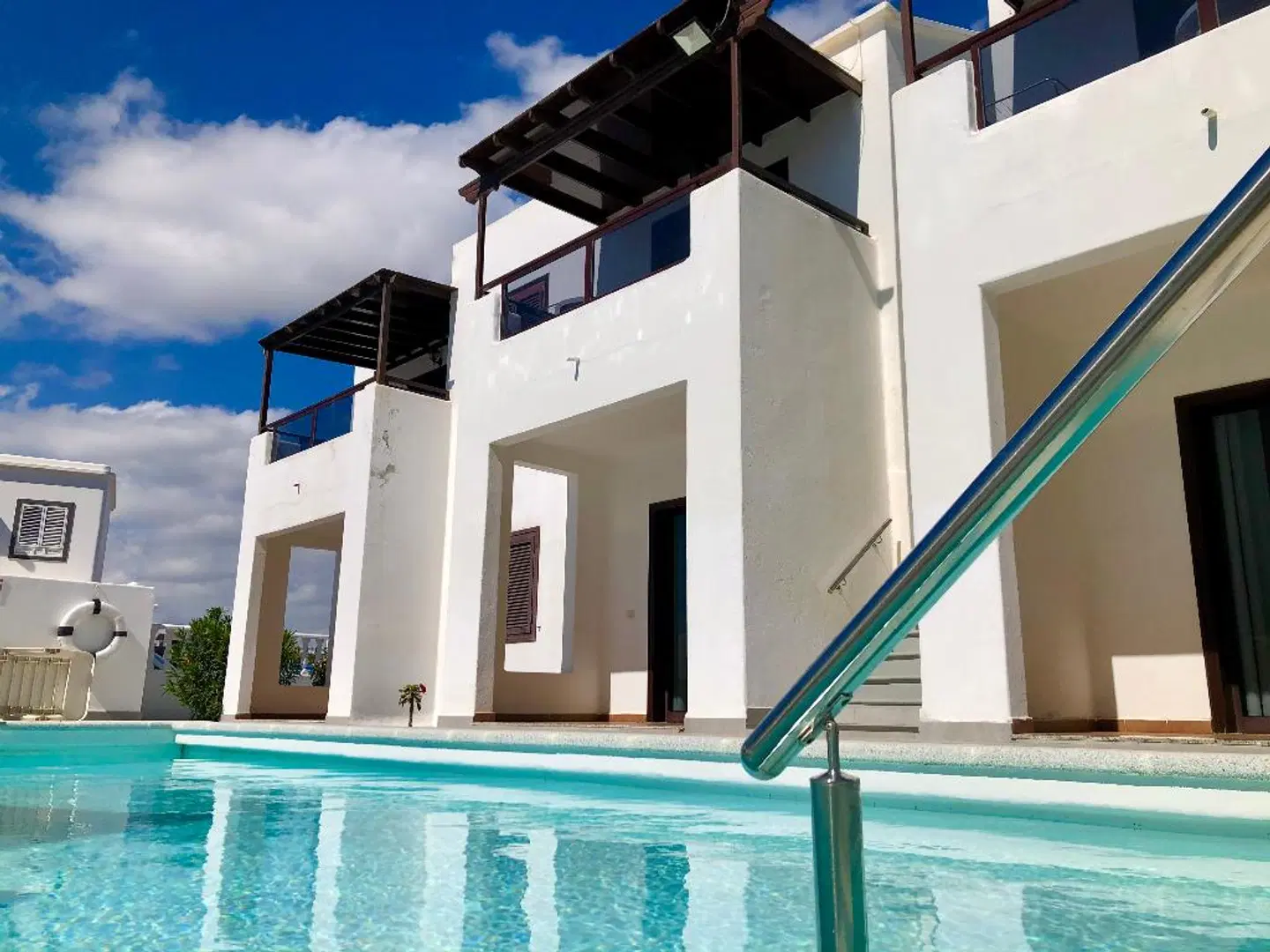 La Laguneta OUTDOOR_POOL