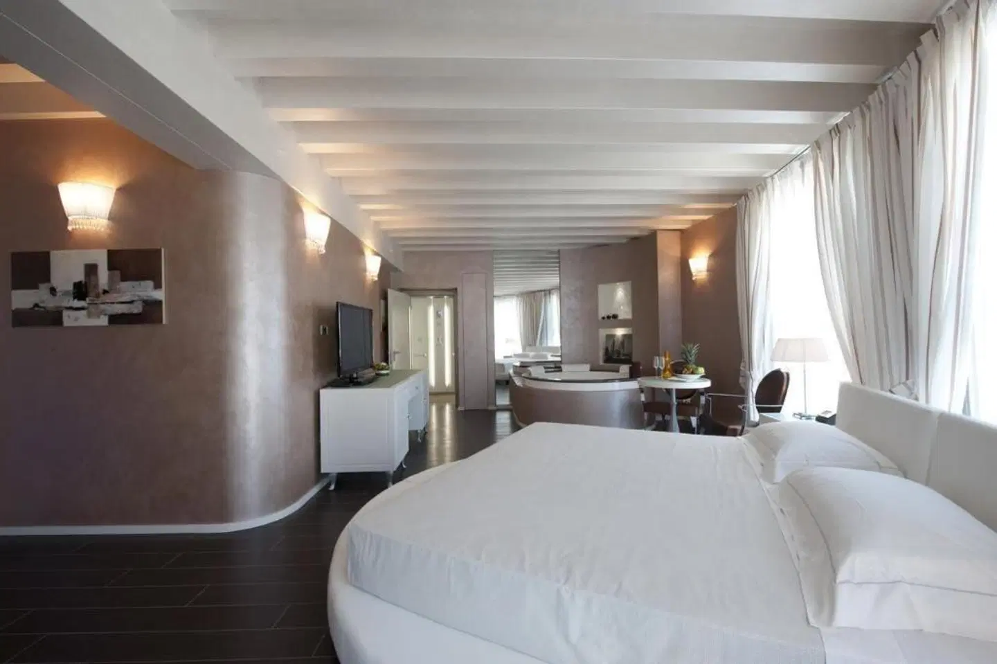 Morgana ROOM_EXAMPLE