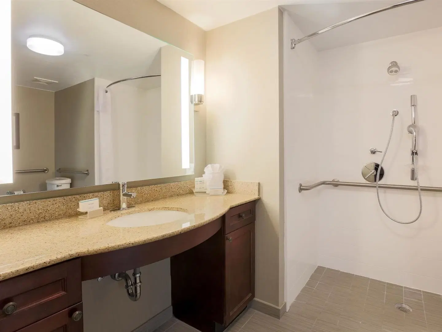 Homewood Suites by Hilton Southwind - Hacks Cross Badezimmer