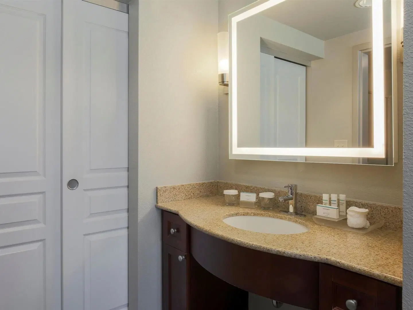 Homewood Suites by Hilton Southwind - Hacks Cross Badezimmer