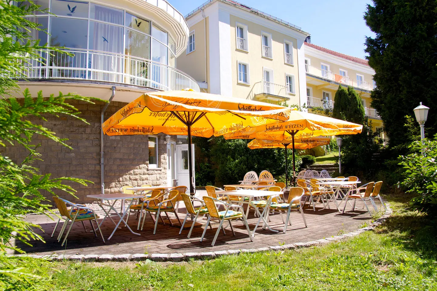AKZENT Hotel Am Burgholz Terrasse
