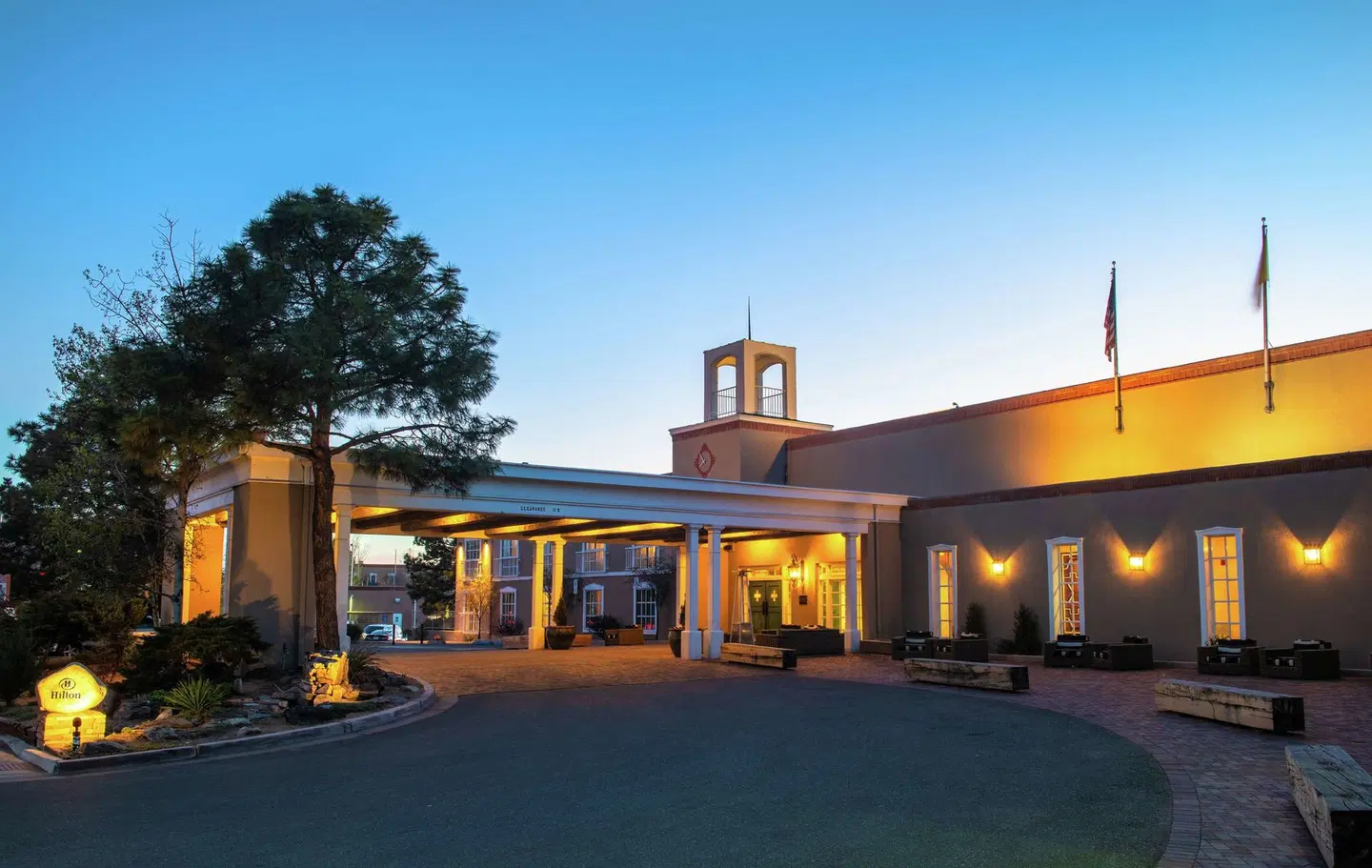 Hilton Santa Fe Historic Plaza EXTERIOR