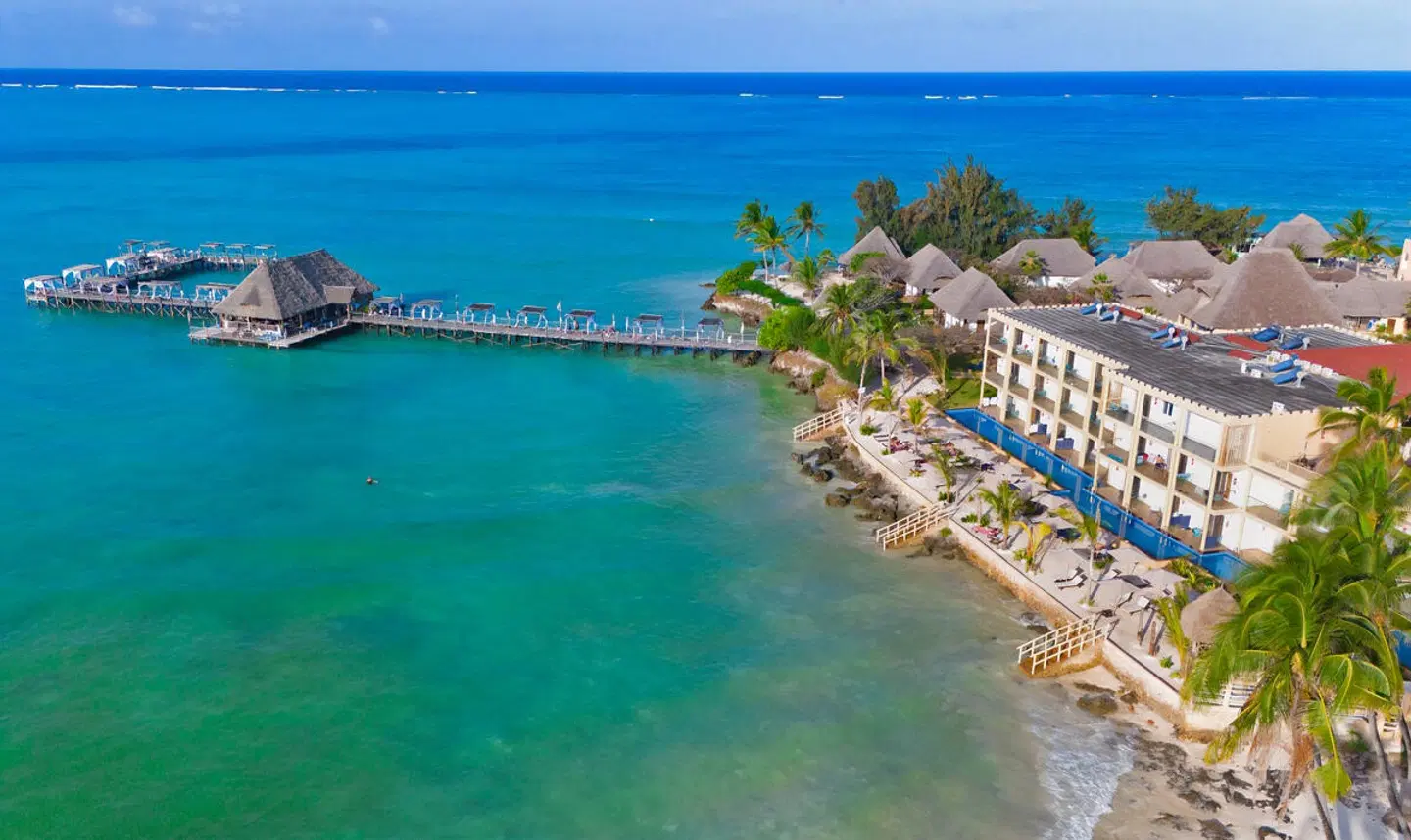 Reef & Beach Resort EXTERIOR