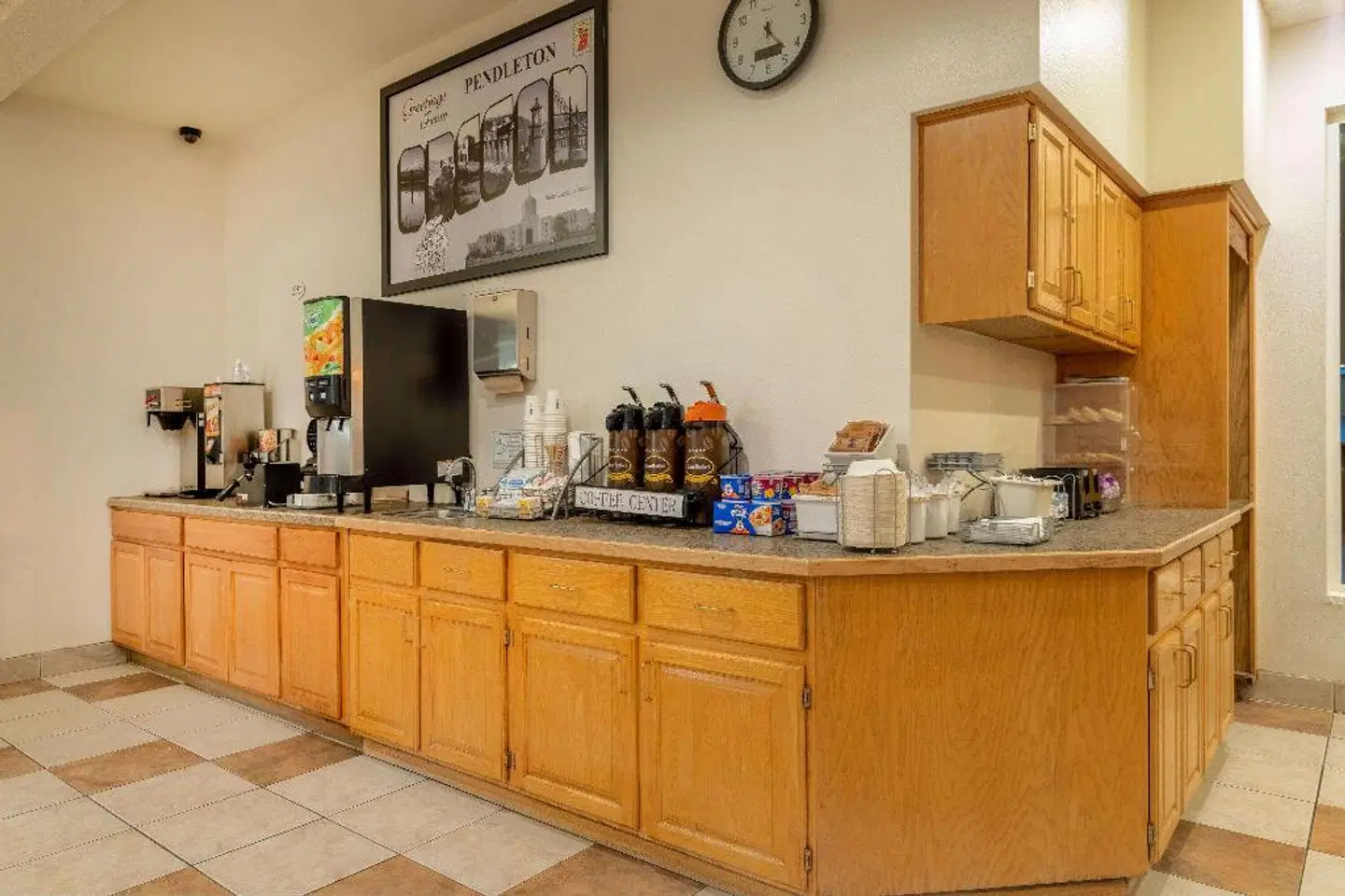 Super 8 by Wyndham Pendleton LOUNGE_LOBBY