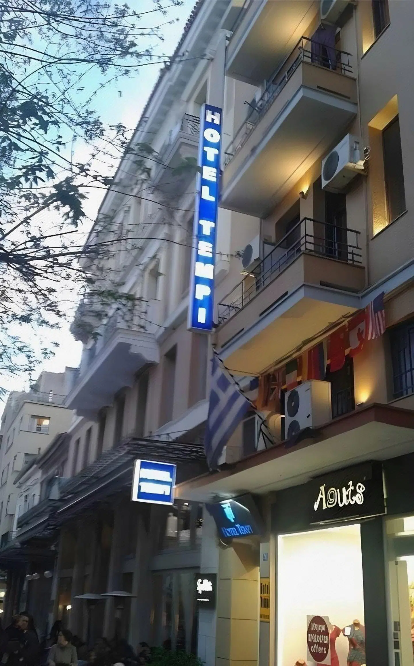 Tempi Hotel EXTERIOR