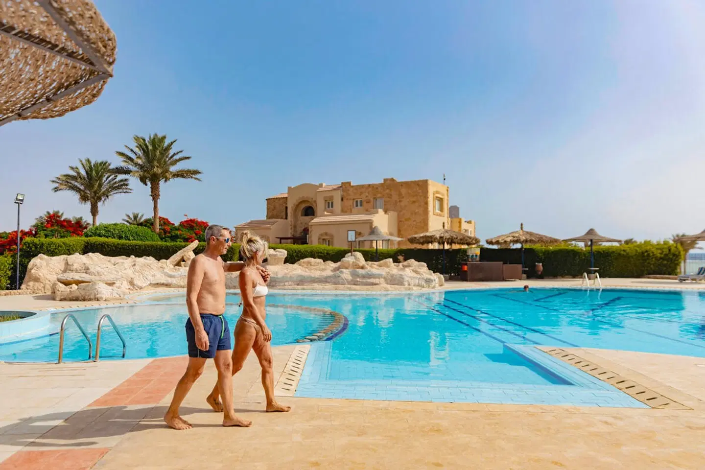 Blend Elphistone Resort OUTDOOR_POOL