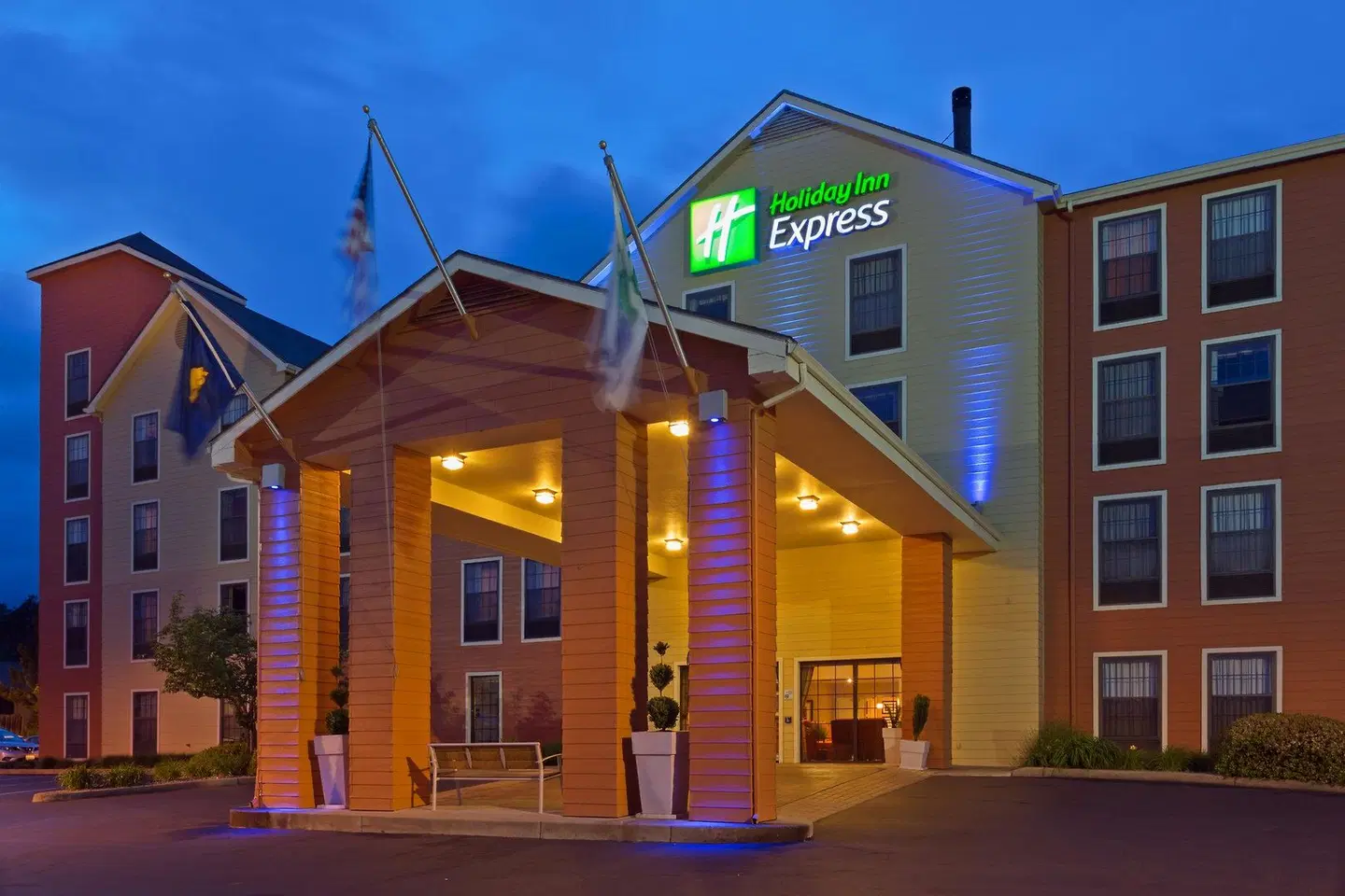 Holiday Inn Express Grants Pass by IHG EXTERIOR