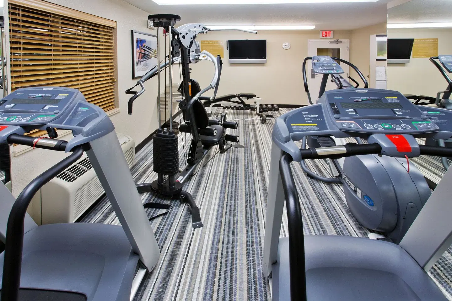 Candlewood Suites Medford by IHG SPORTS_AND_LEISURE