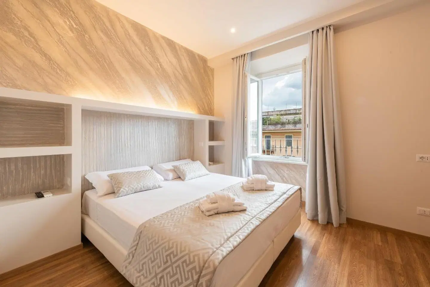 Top Floor Colosseo Guesthouse ROOM_EXAMPLE
