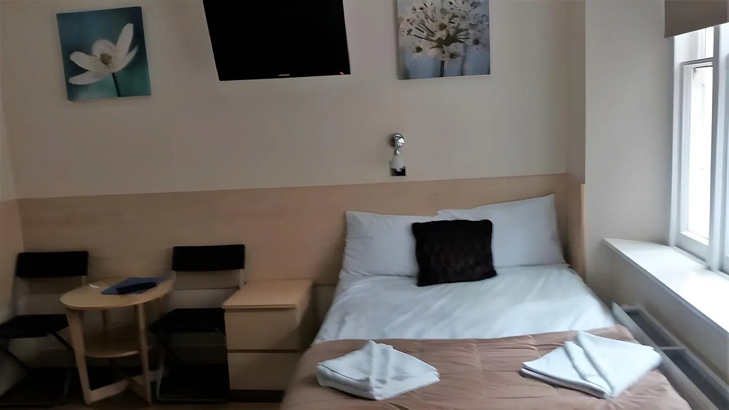 Tony's House Hotel ROOM_EXAMPLE