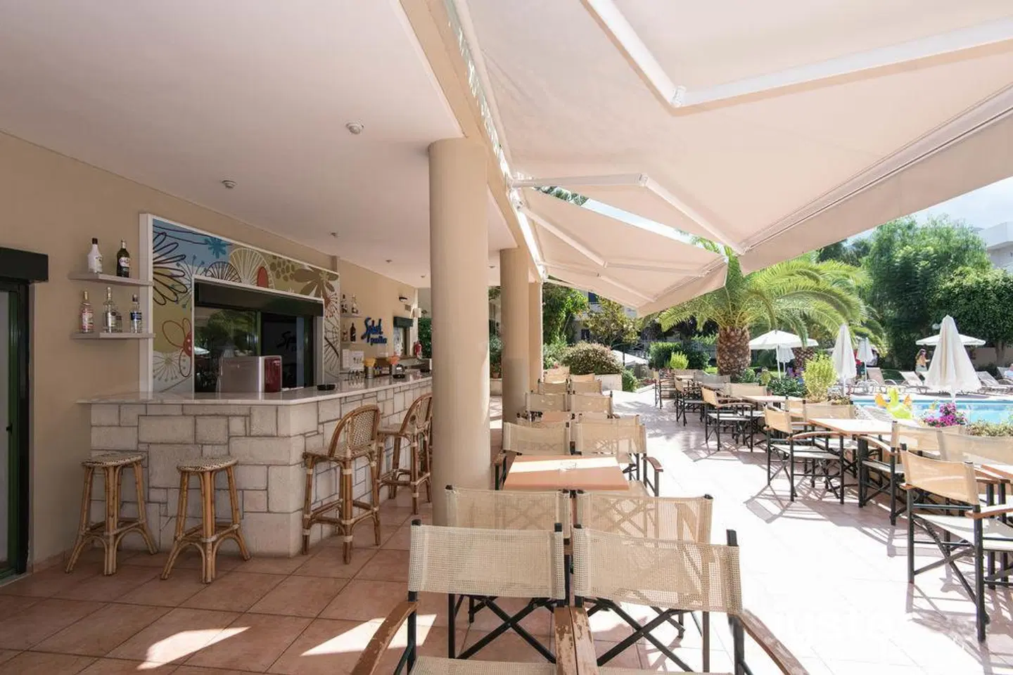 Solimar Ruby Bar