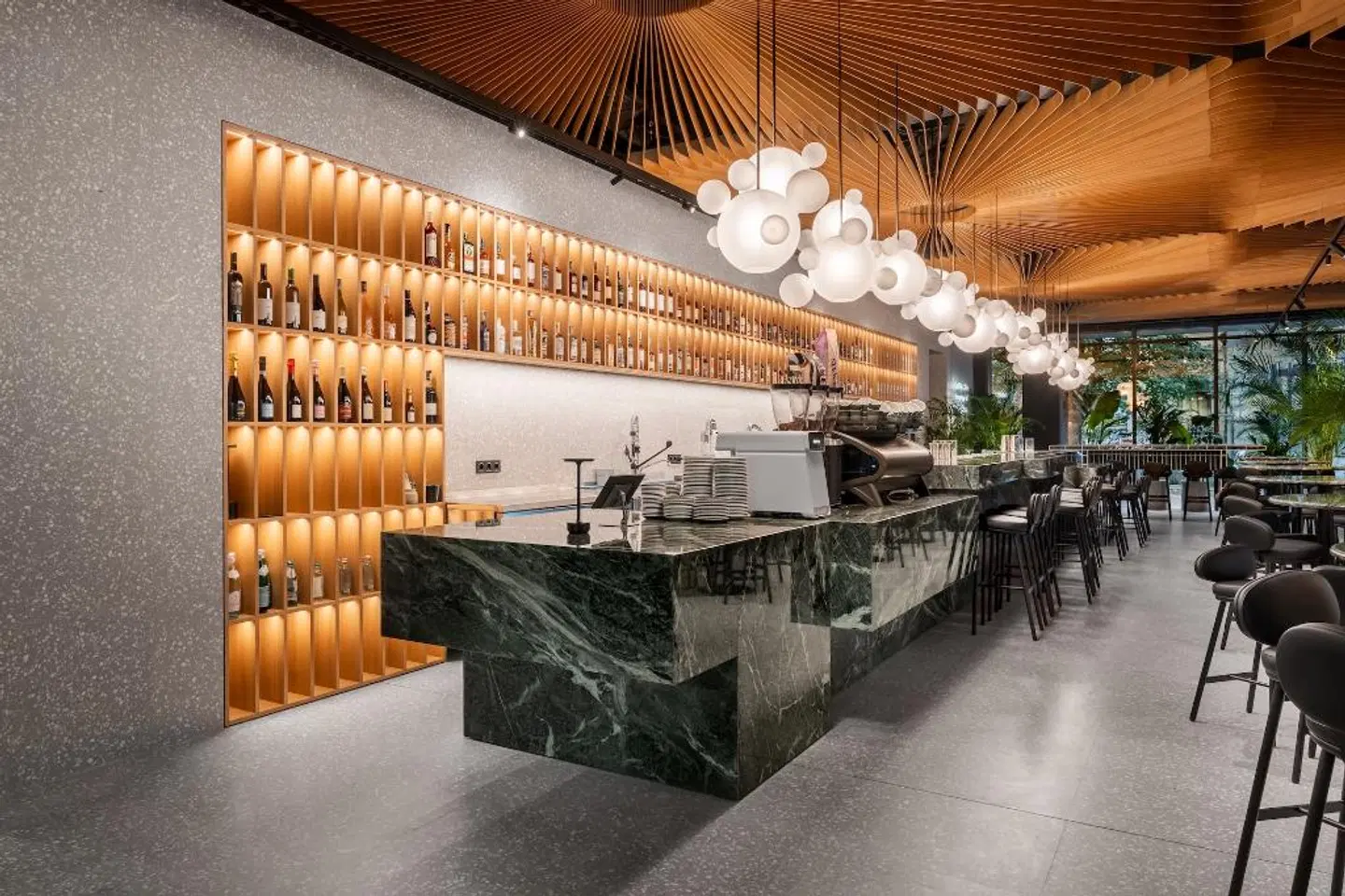 Graffit Gallery Design Hotel Bar