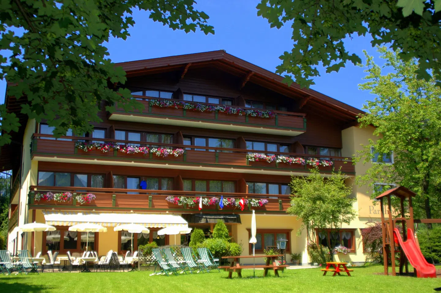 Parkhotel Kirchberg EXTERIOR