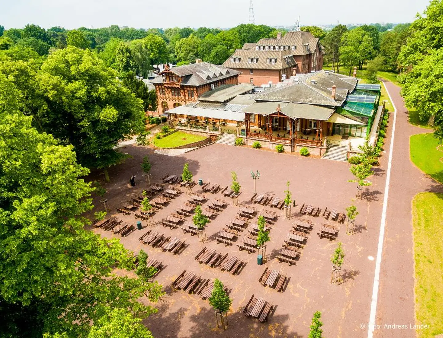 Dorint Herrenkrug Parkhotel Magdeburg EXTERIOR