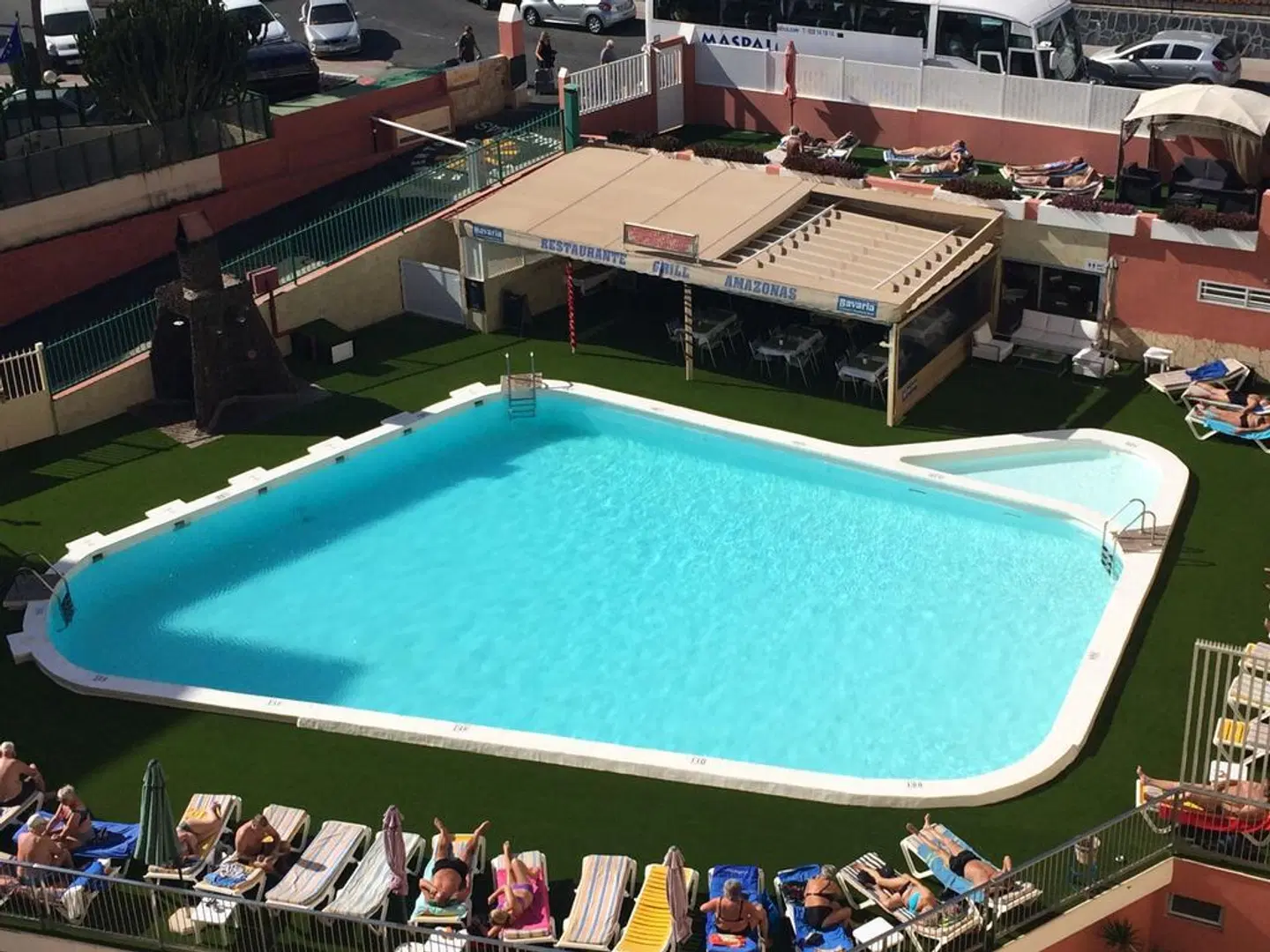 Apartamentos Amazonas OUTDOOR_POOL