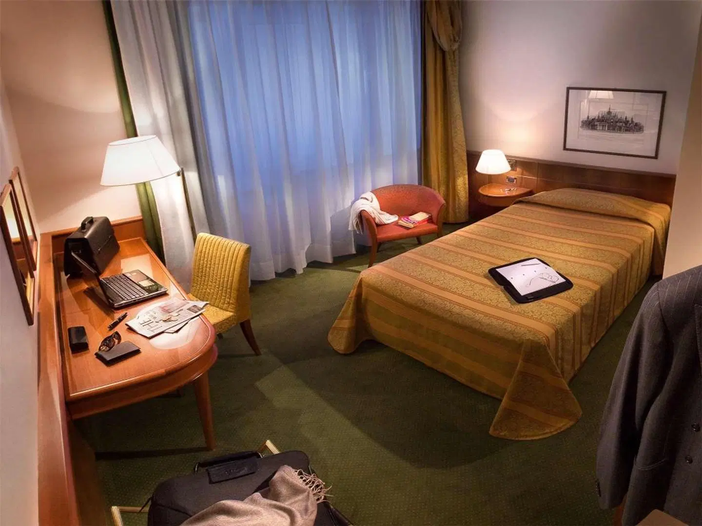 Cavour ROOM_EXAMPLE