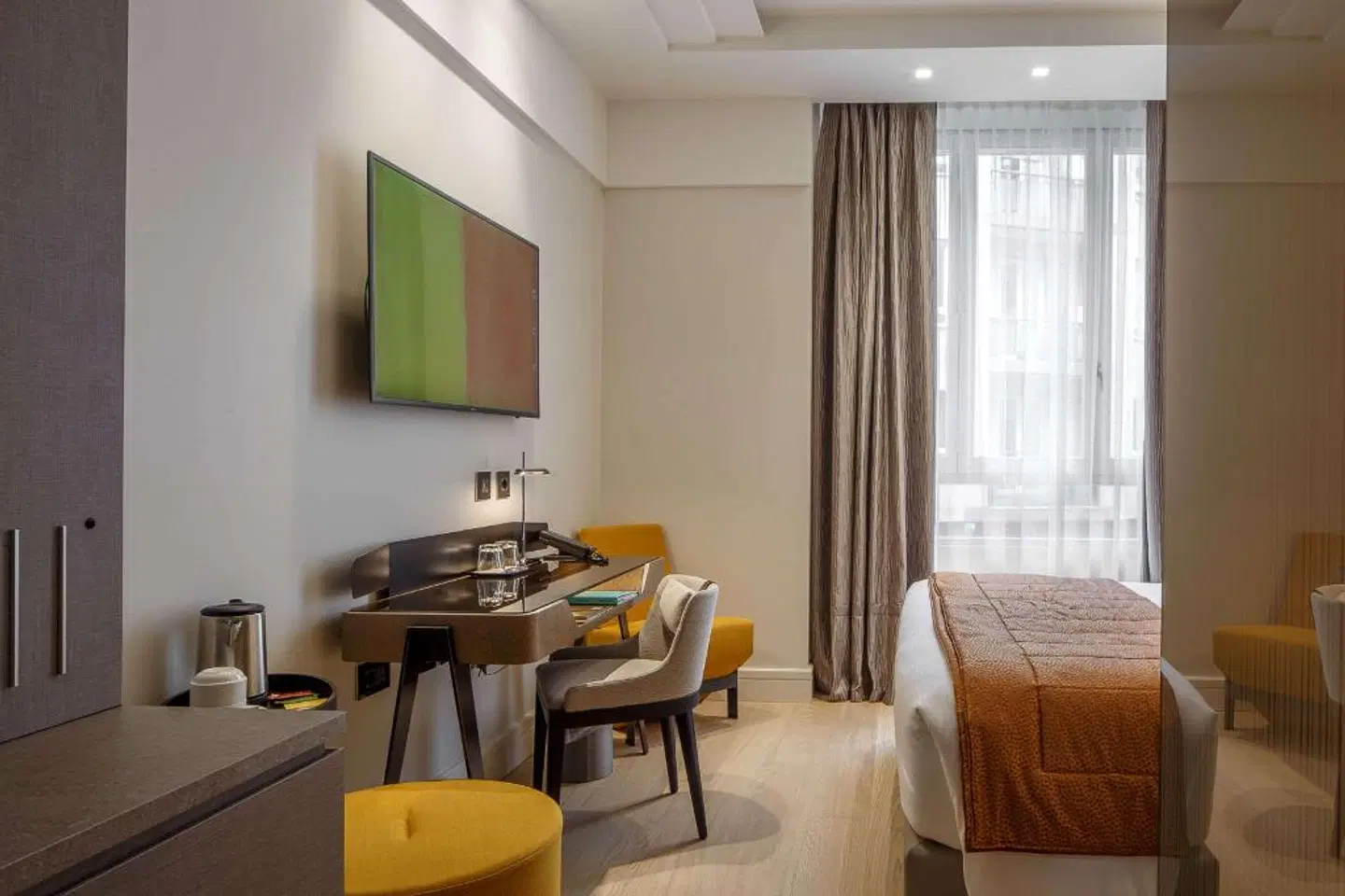 Cavour ROOM_EXAMPLE