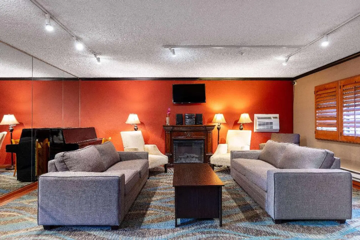 Travelodge Seattle by the Space Needle LOUNGE_LOBBY
