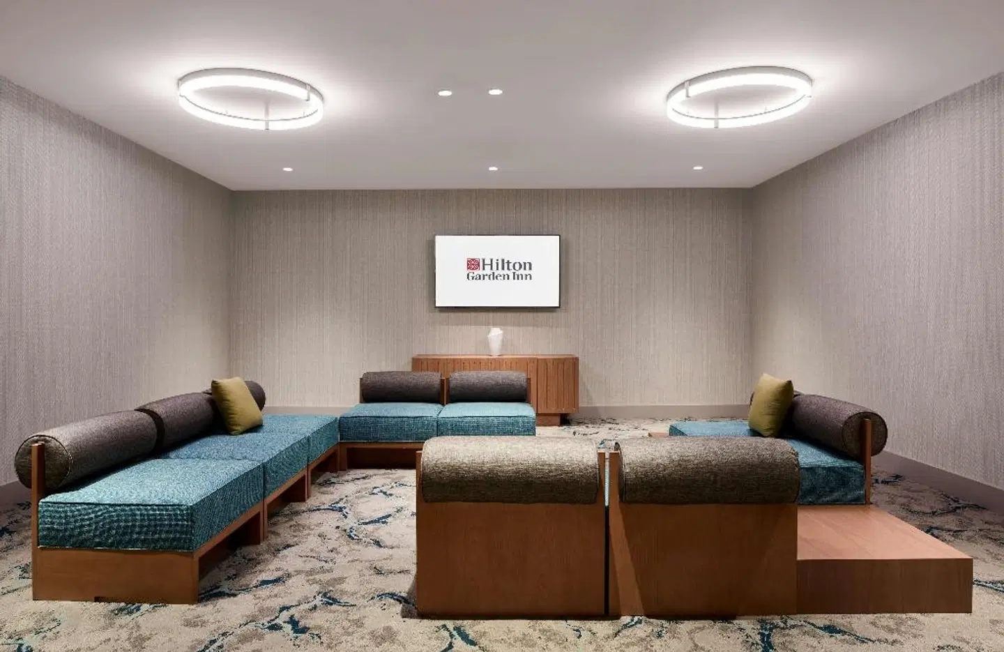Hilton Garden Inn LAX Los Angeles Airport ROOM_EXAMPLE