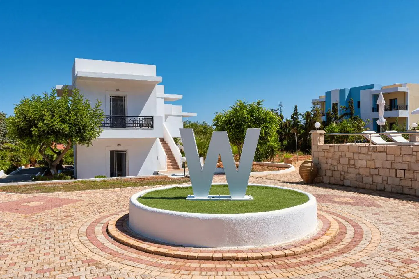 W Suites by Estia Terrasse