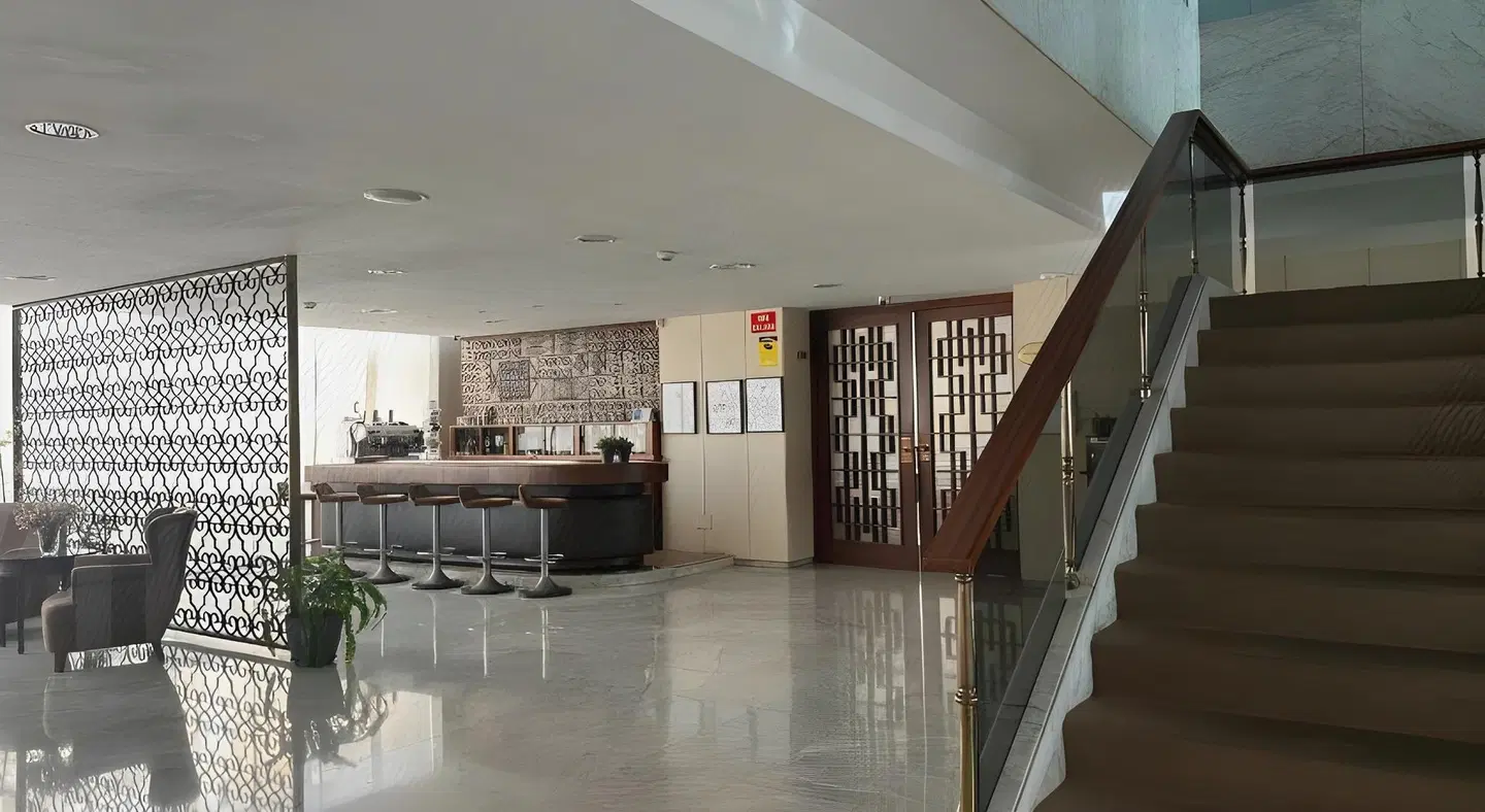 Octavio LOUNGE_LOBBY