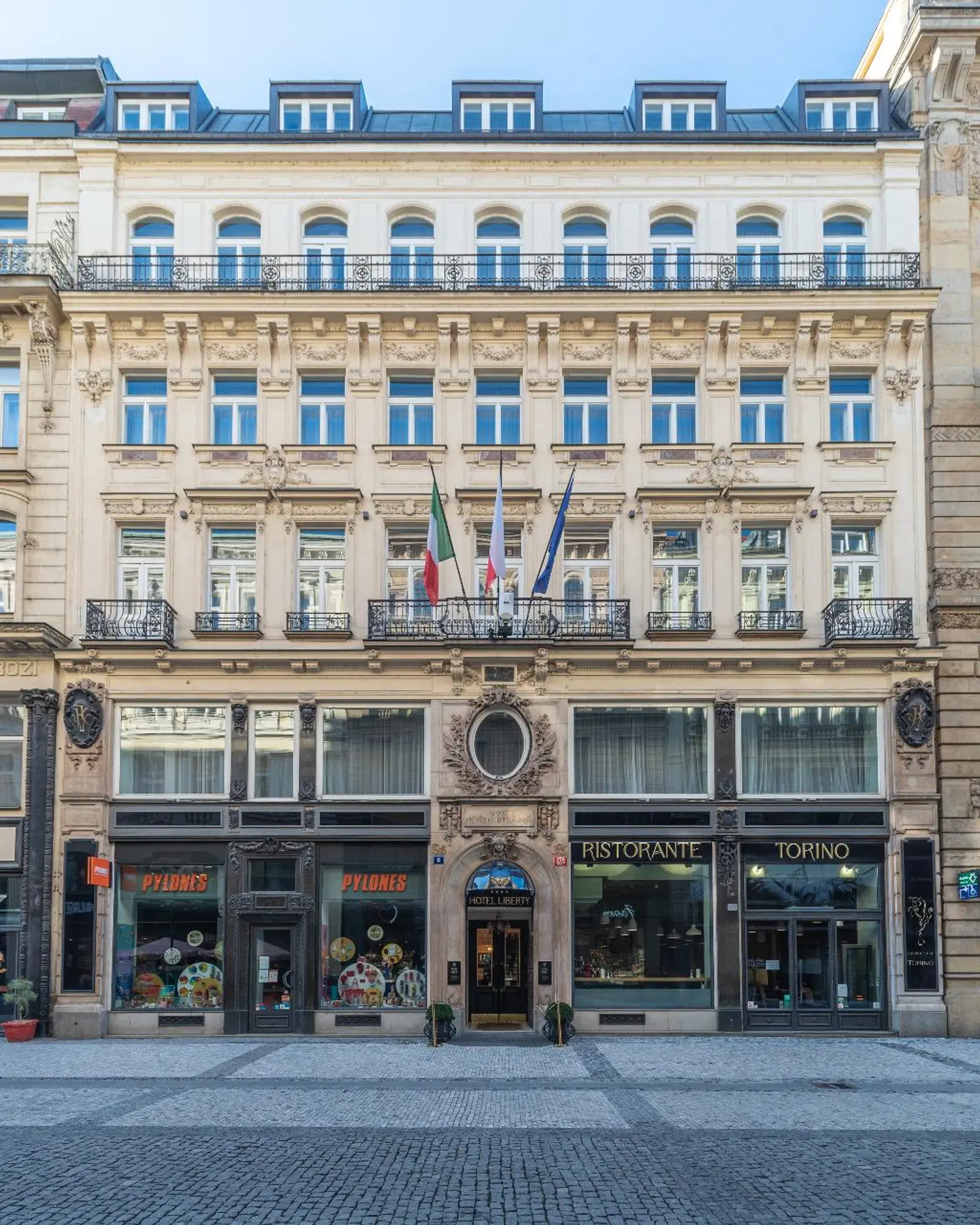 Liberty EXTERIOR