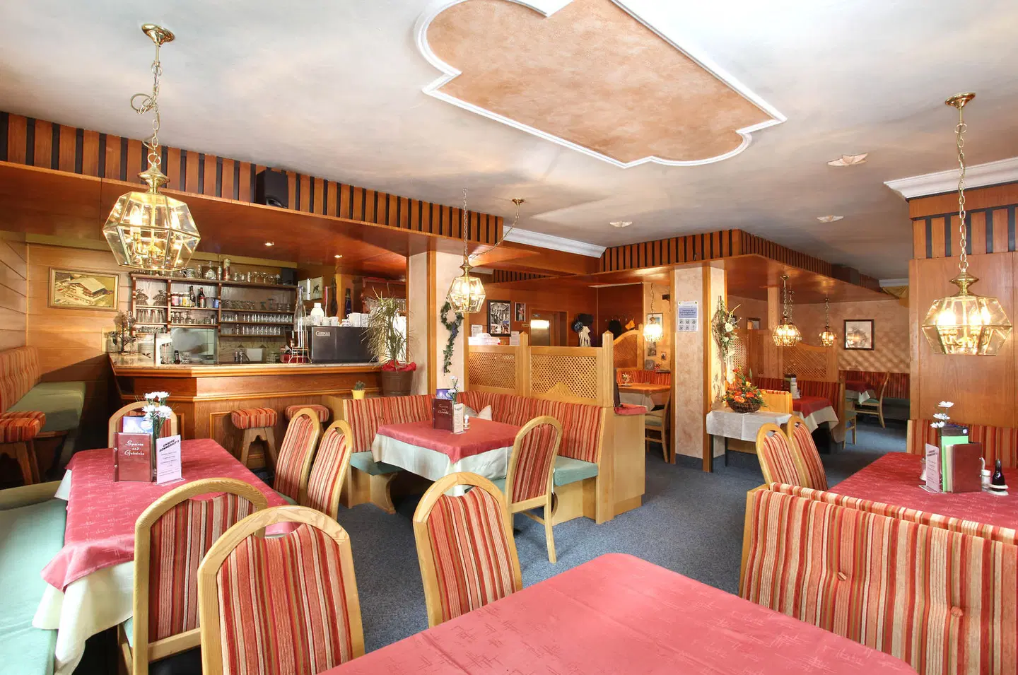 Gasthof Weisskugel Bar