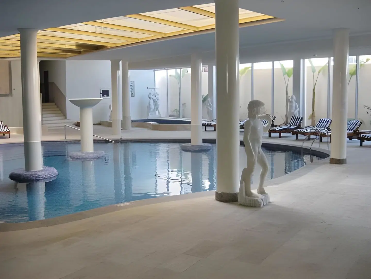 Grand Palladium Ibiza Hallenbad