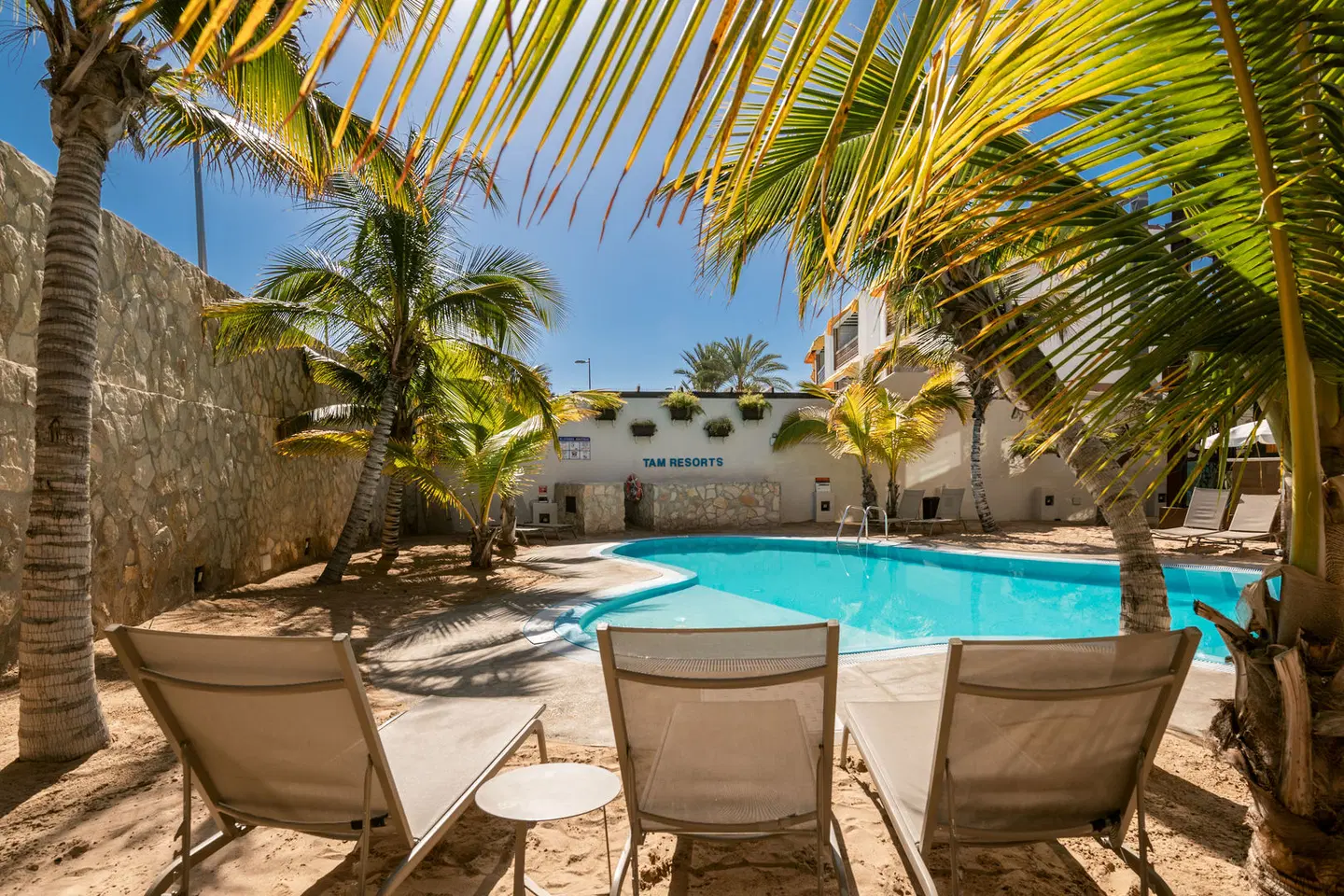 Alhambra Boutique Apartments OUTDOOR_POOL