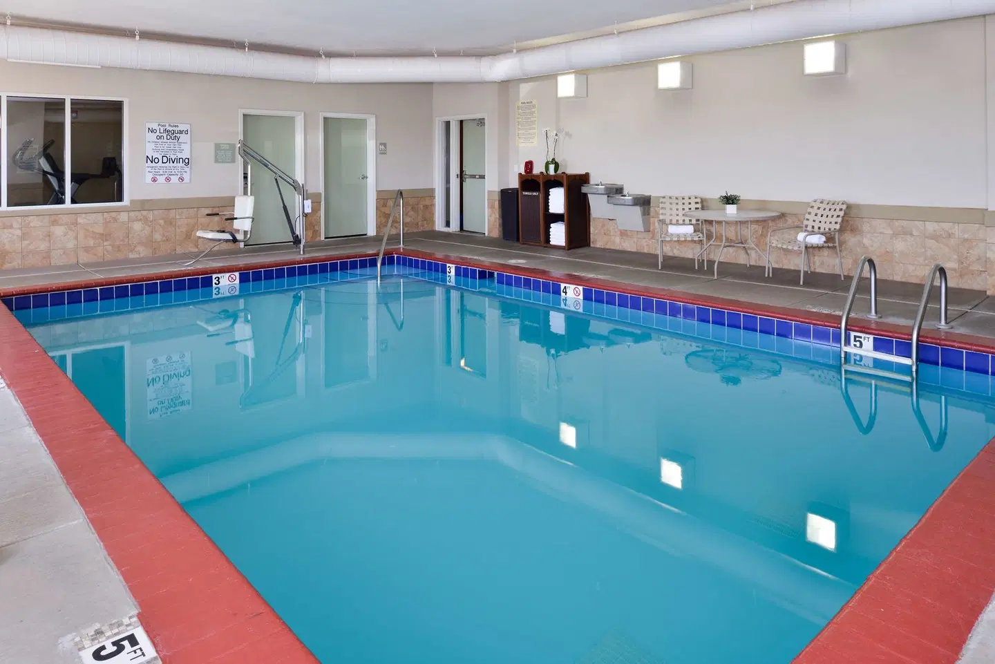 Best Western Plus Frontier Inn Hallenbad