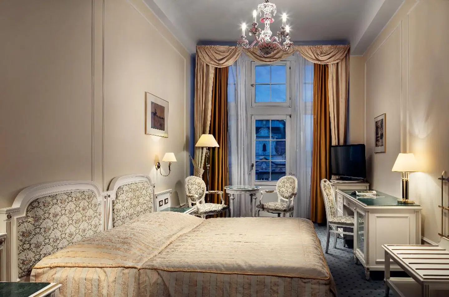 Ambassador Zlata Husa ROOM_EXAMPLE