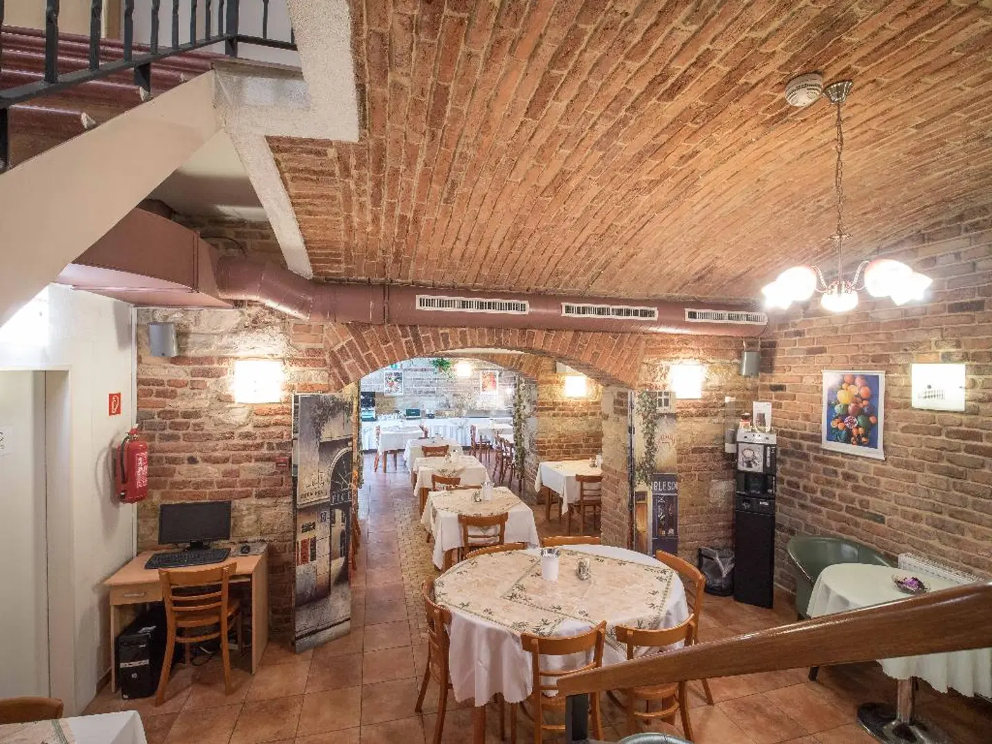 Alton Restaurant