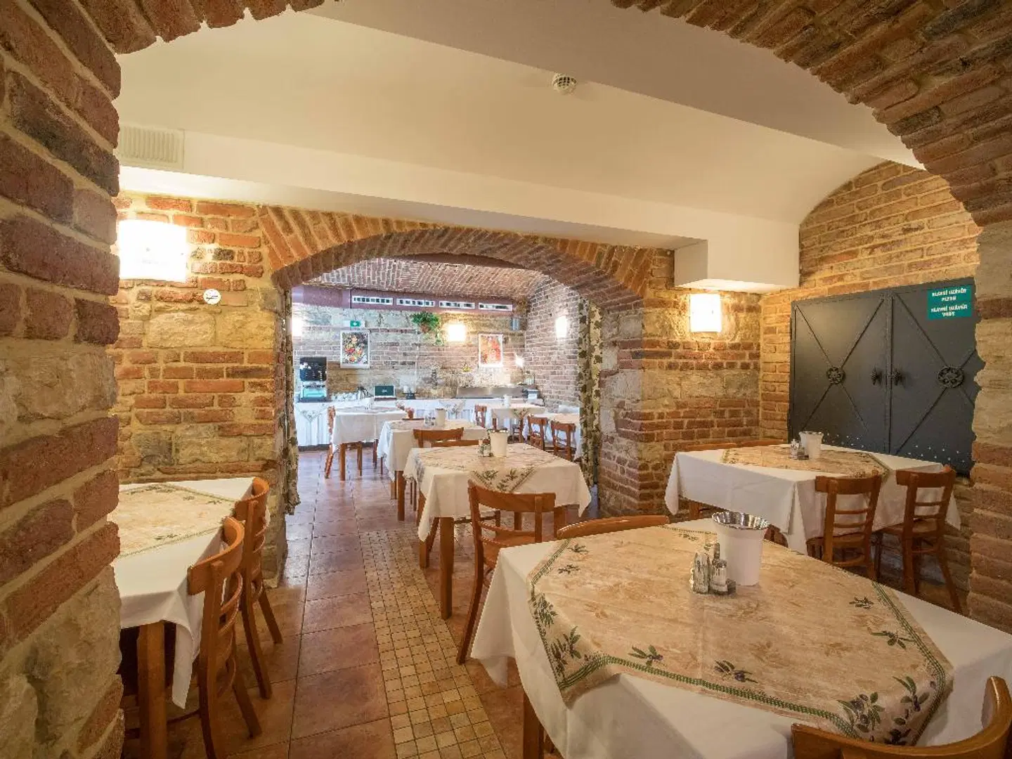 Alton Restaurant