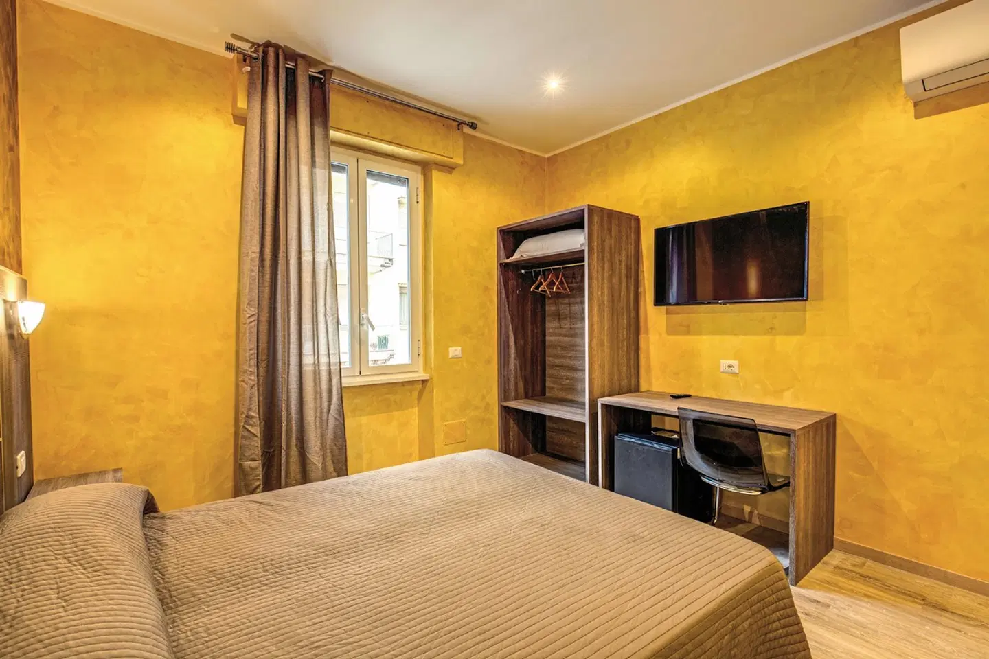 Osimar ROOM_EXAMPLE