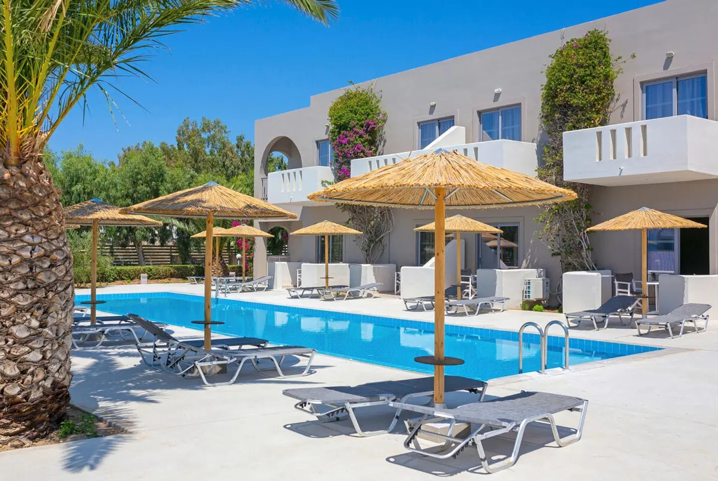 Akti Beach Club OUTDOOR_POOL