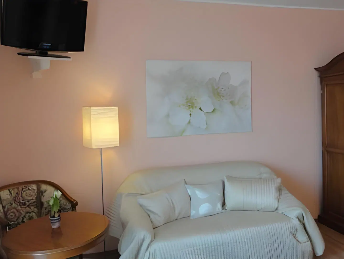 Krakolinig ROOM_EXAMPLE