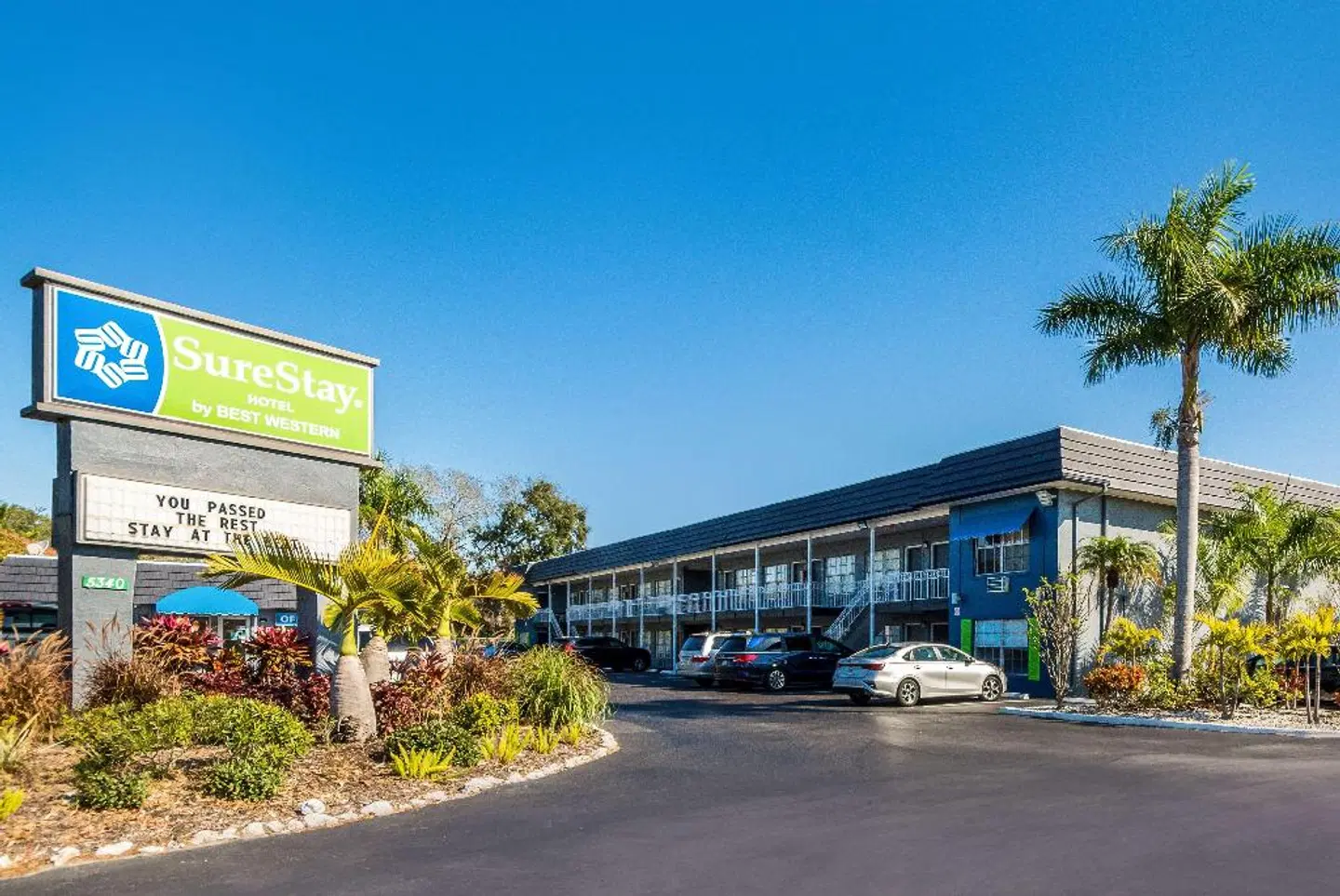 SureStay Hotel by Best Western Sarasota North EXTERIOR