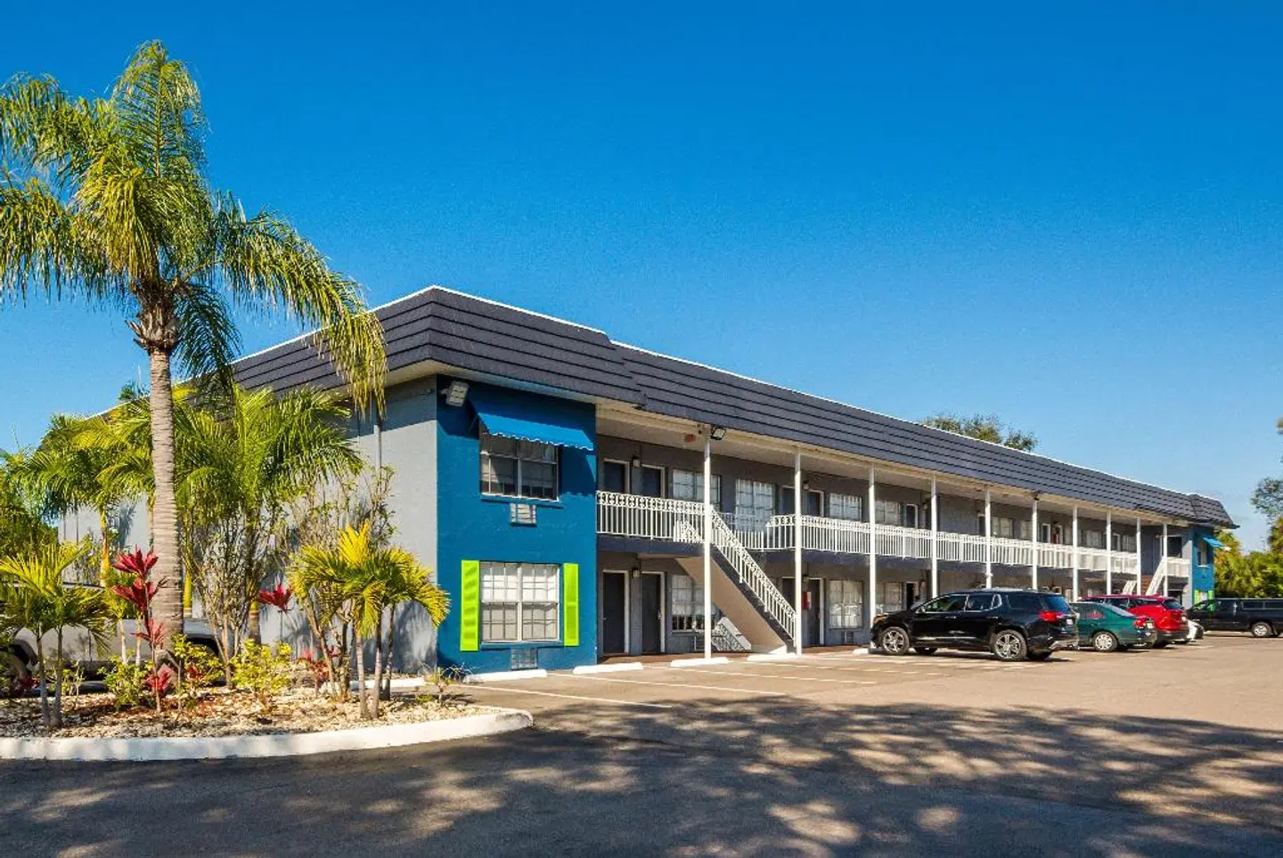 SureStay Hotel by Best Western Sarasota North EXTERIOR