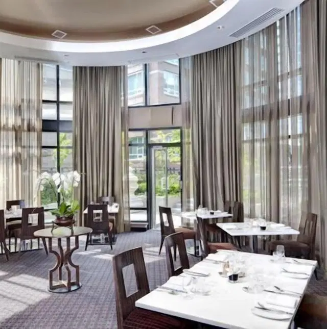 L'Hermitage Hotel Restaurant