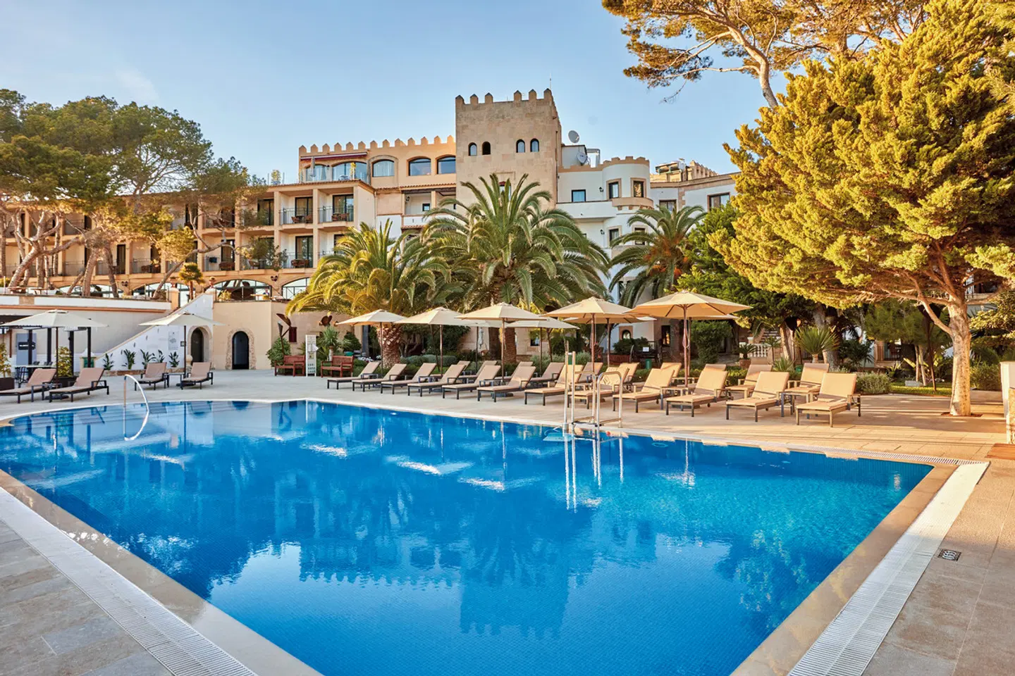 Secrets Mallorca Villamil Resort & Spa OUTDOOR_POOL